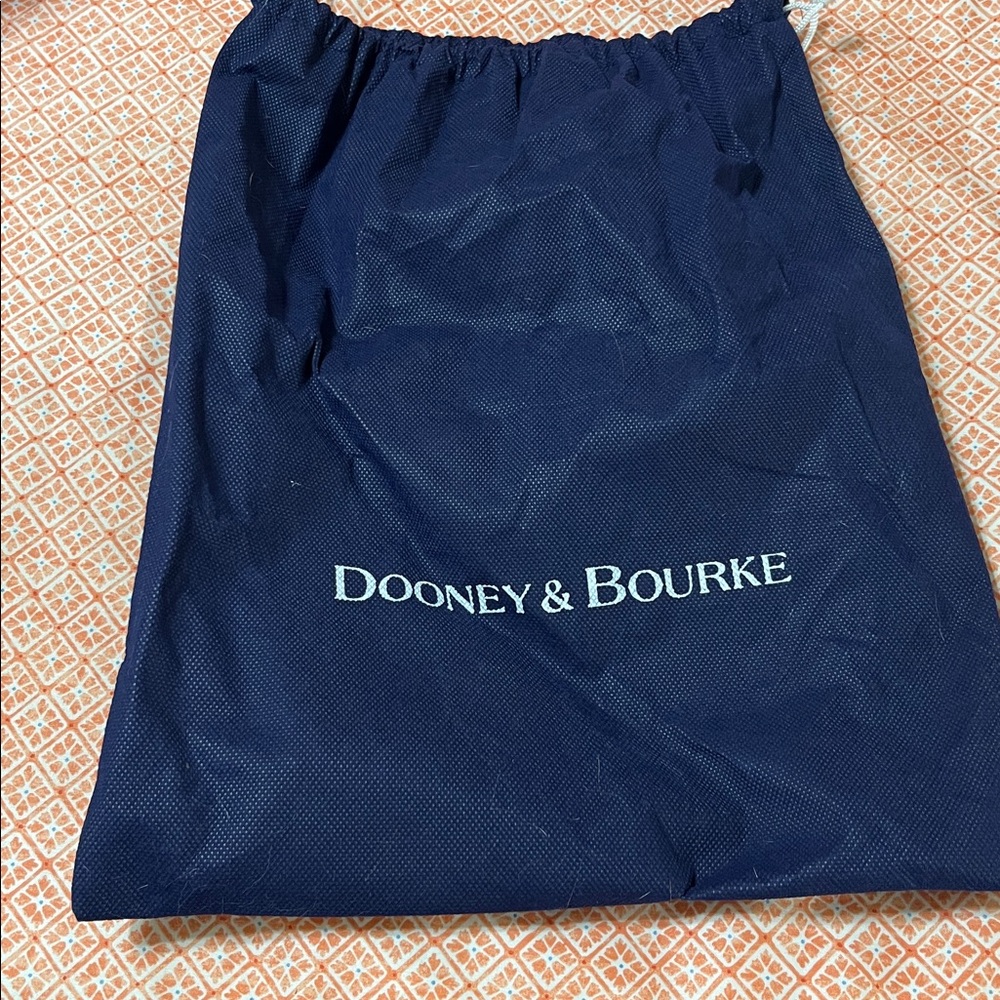 Dooney & Bourke Rich burgundy Crossbody Bag - Picture 3 of 3